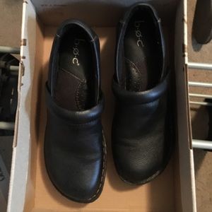BOC clogs.Brown worn once inside;BLK worm 5 times